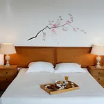 Celini Aparthotel 3*