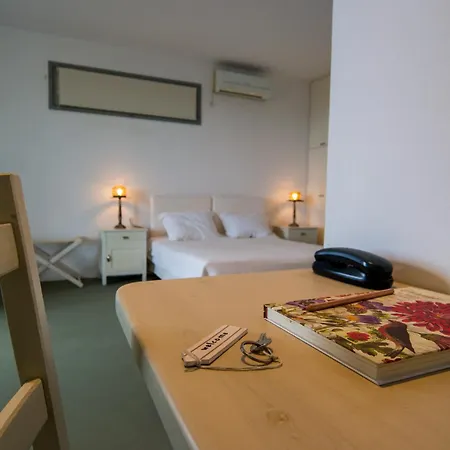 Celini 公寓式酒店 3*