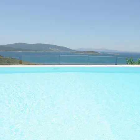 Celini Aparthotel 3*