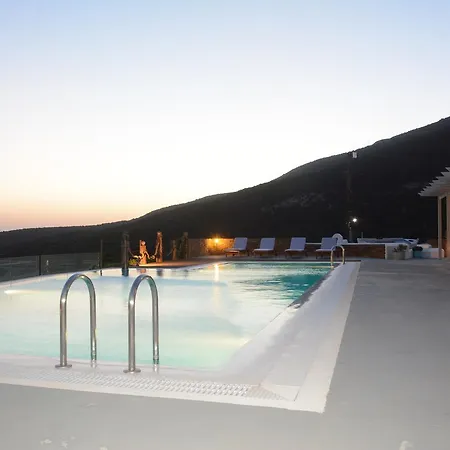 Lägenhetshotell Celini Marmari (Evia)